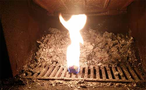 ice cube tray DIY sawdust fire-starter