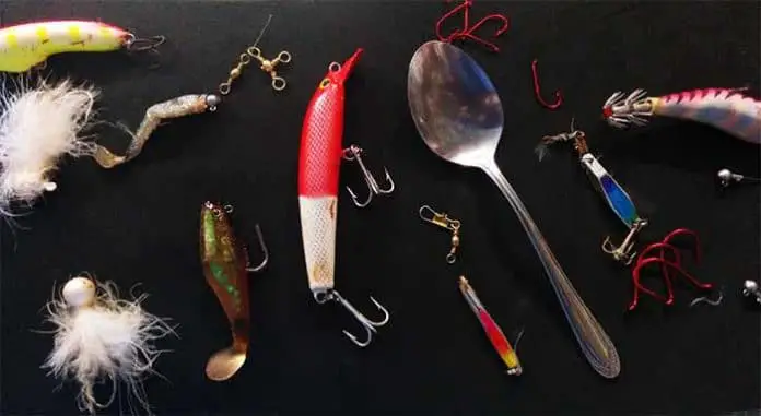How to make home made lures out of household items